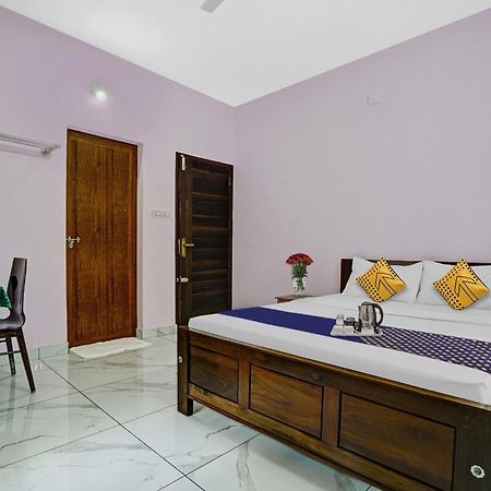 Spot On Shalom Palace Residency Neriyamangalam Extérieur photo