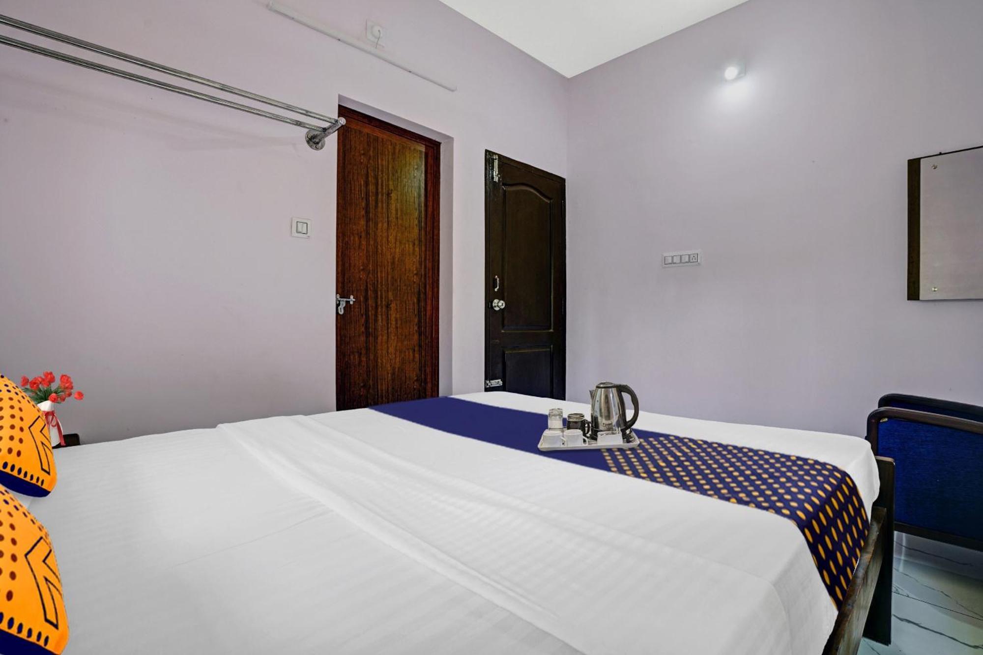 Spot On Shalom Palace Residency Neriyamangalam Extérieur photo