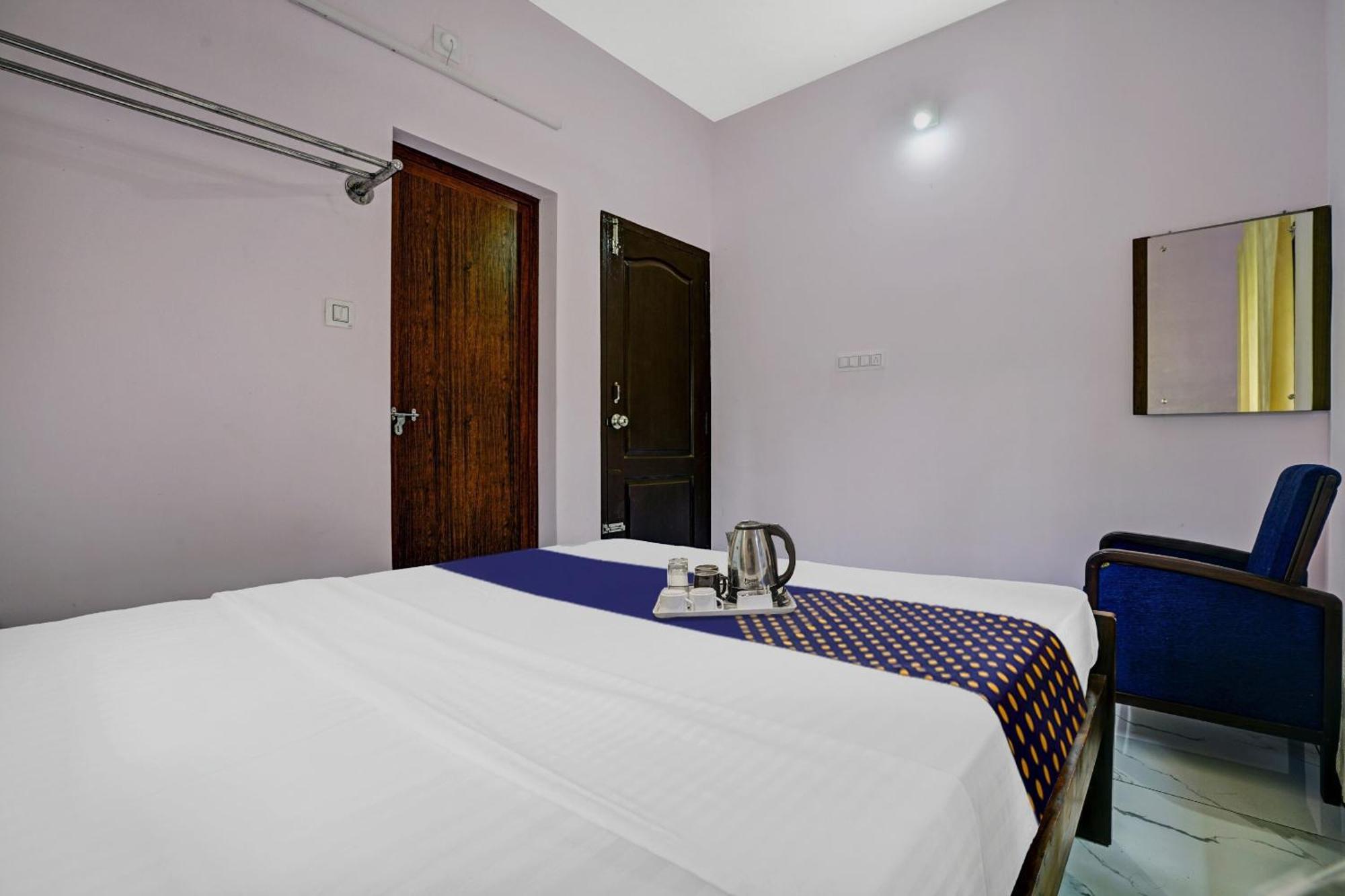 Spot On Shalom Palace Residency Neriyamangalam Extérieur photo